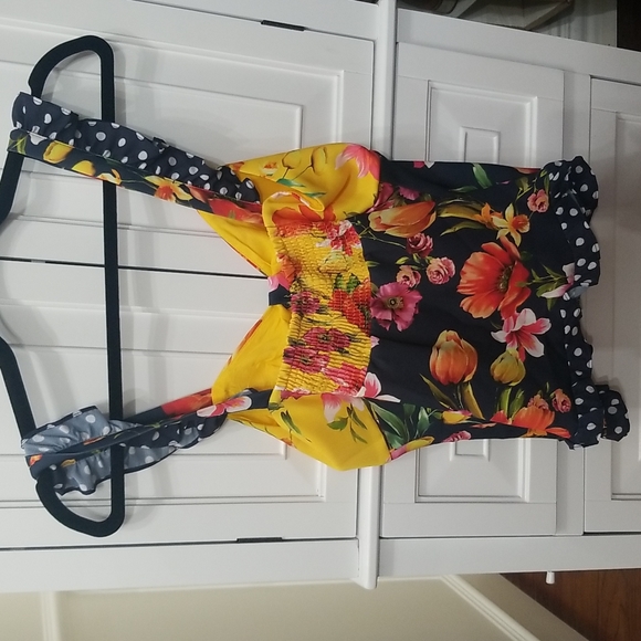 Summer top - Picture 3 of 4